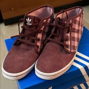 Adidas Men's Maroon Checkered Sneakers